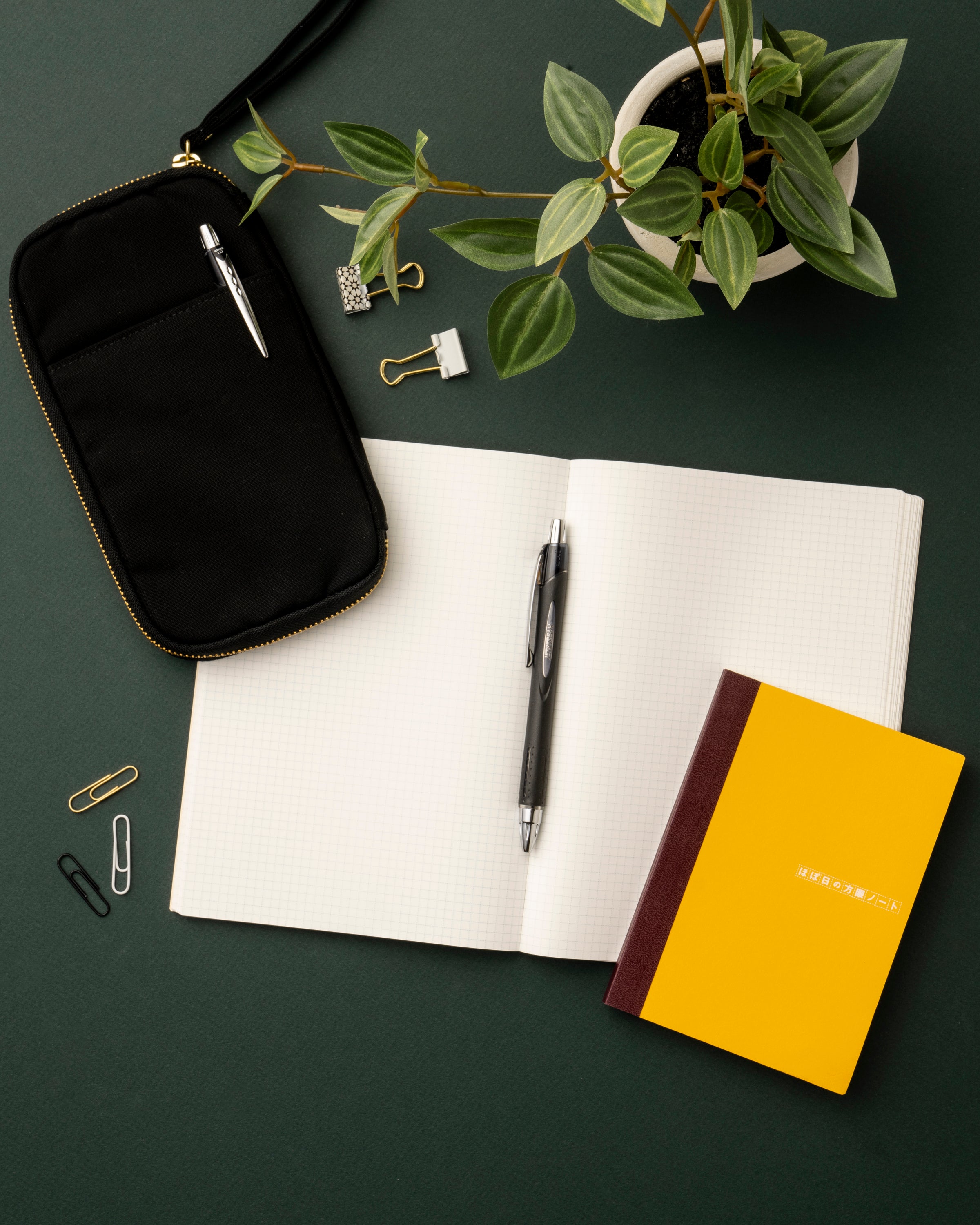 Hobonichi Plain Notebook (A5), Yellow, with Jetstream RT, Black 0.7mm, Ballpoint Pen